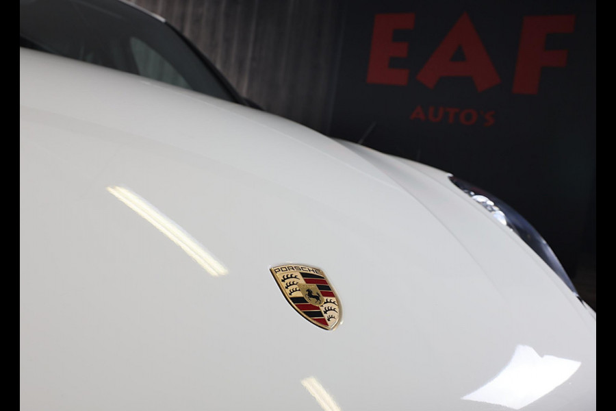 Porsche Macan 2.0 / Luchtvering / Camera / Cruise Control / Dode Hoek / F1 / Lane Assist / Leder / Memory / Xenon / Pdc / 20 Inch