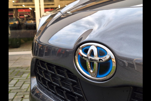 Toyota Yaris Cross 1.5 Hybrid Dynamic | Smart connect, 17 inch, Apple Carplay/Android auto, Keyless, Startknop, Privacy glass