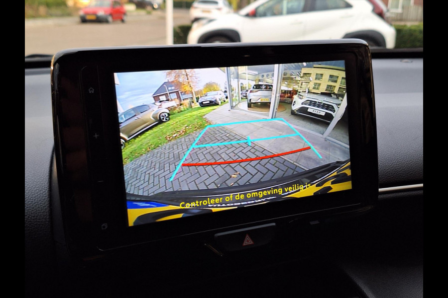 Toyota Yaris Cross 1.5 Hybrid Dynamic | Smart connect, 17 inch, Apple Carplay/Android auto, Keyless, Startknop, Privacy glass