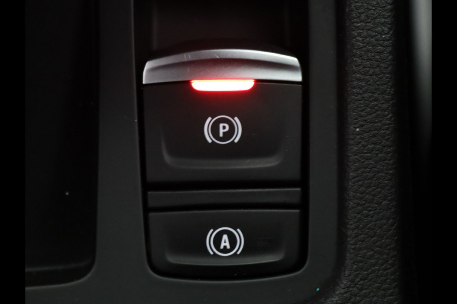 Renault Clio 1.6 E-Tech Full Hybrid techno 145pk 360° Camera | Cruise | Navi | Parkeersens. v+a | Stoel-/stuurverw.