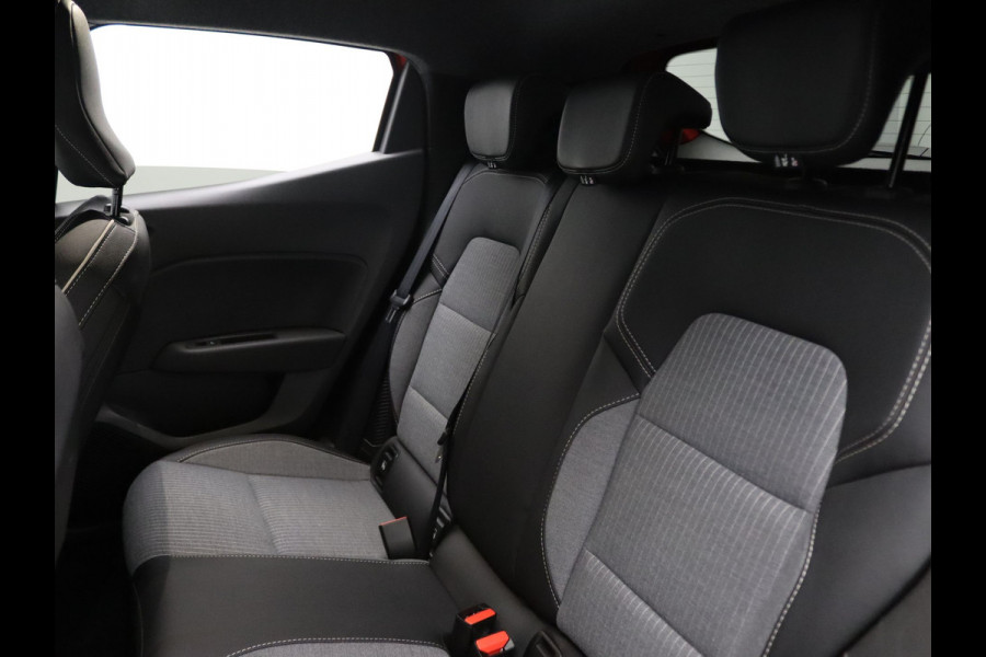 Renault Clio 1.6 E-Tech Full Hybrid techno 145pk 360° Camera | Cruise | Navi | Parkeersens. v+a | Stoel-/stuurverw.