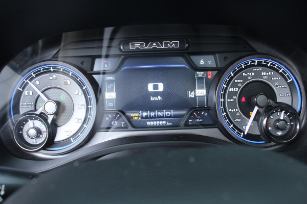 Dodge Ram 1500 5.7 V8 402pk 4x4 Crew Cab Limited LPG Panoramadak NL-Auto NAP Clima Cruise Navi 360 Camera LMV Leder Keyless