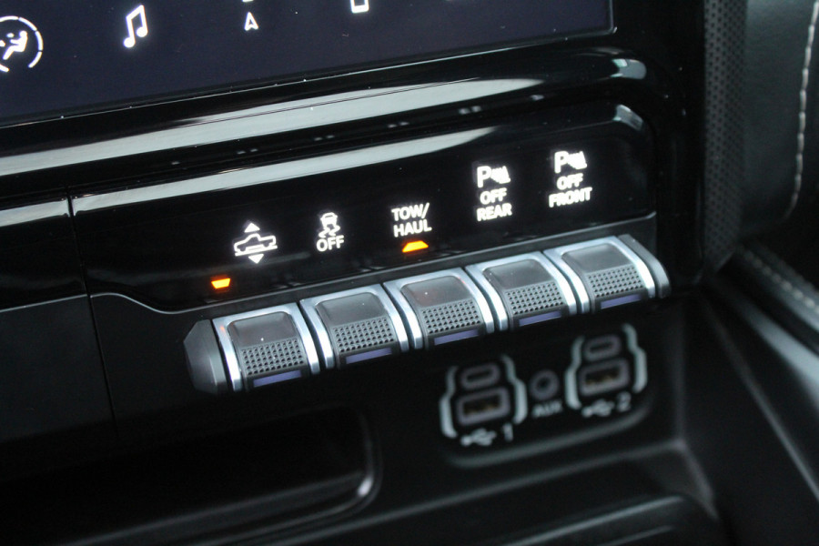 Dodge Ram 1500 5.7 V8 402pk 4x4 Crew Cab Limited LPG Panoramadak NL-Auto NAP Clima Cruise Navi 360 Camera LMV Leder Keyless