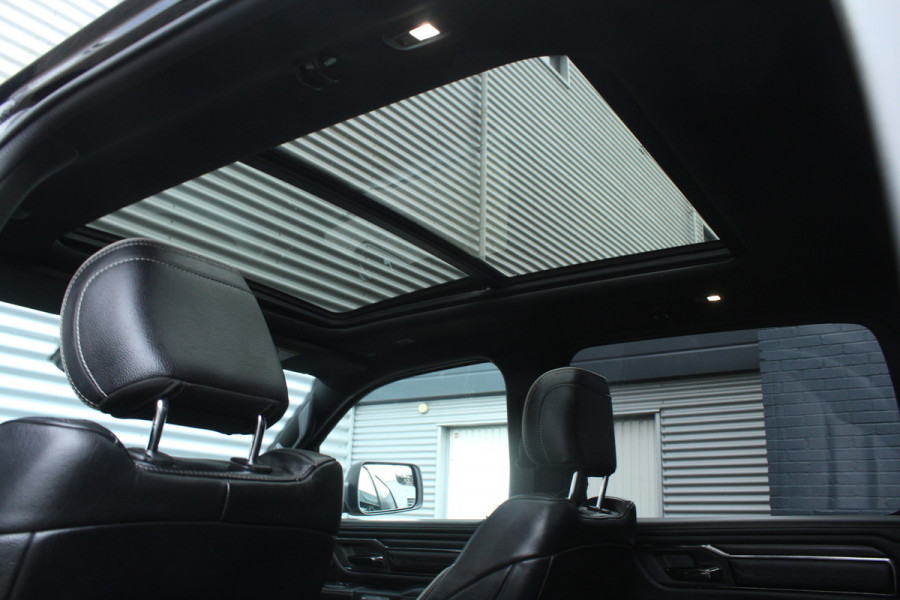 Dodge Ram 1500 5.7 V8 402pk 4x4 Crew Cab Limited LPG Panoramadak NL-Auto NAP Clima Cruise Navi 360 Camera LMV Leder Keyless