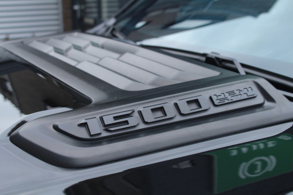 Dodge Ram 1500 5.7 V8 402pk 4x4 Crew Cab Limited LPG Panoramadak NL-Auto NAP Clima Cruise Navi 360 Camera LMV Leder Keyless