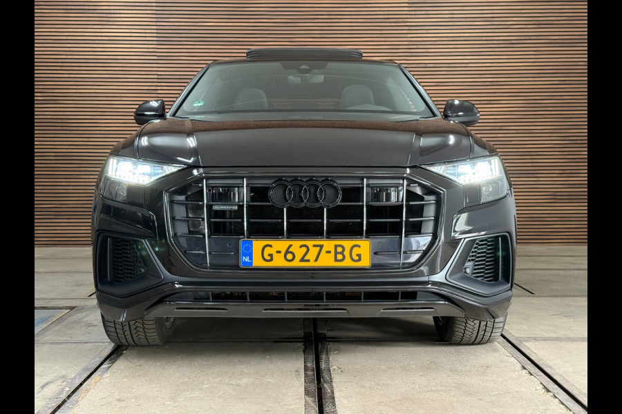 Audi Q8 55 TFSI quattro Pro Line Plus /BlackPACK/Luchtvering/PANO/ MATRIX LED/ 22INCH/ BANG&OLUFSEN/TREKHAAK