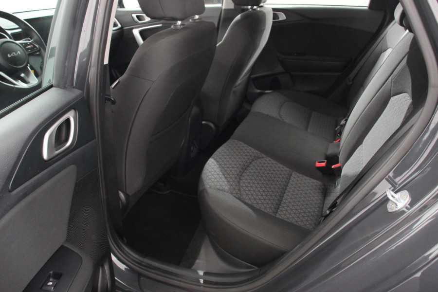 Kia Ceed 1.0 T-GDi Comfort | Navigatie | Apple Carplay / Android Auto | Camera | DAB | Airco | Stoelverwarming | Cruise Control