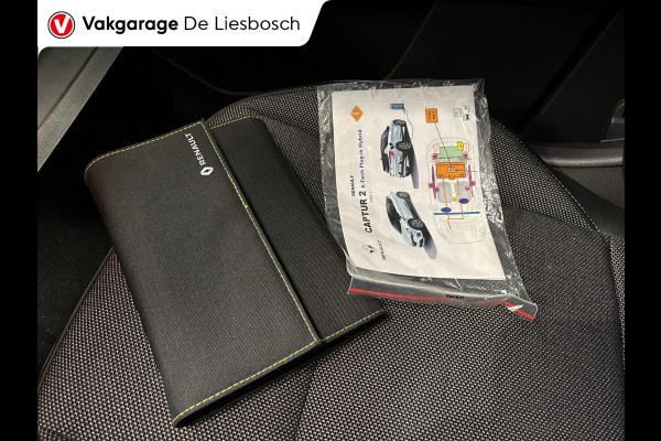 Renault Captur 1.6 E-Tech Plug-in Hybrid 160 Intens / camera /stoel verwarming / navigatie