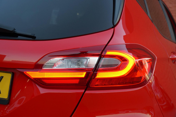 Ford Fiesta 1.0 EcoBoost Hybrid ST-Line X + B&O / LED