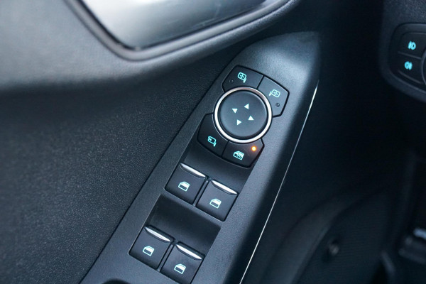 Ford Fiesta 1.0 EcoBoost Hybrid ST-Line X + B&O / LED