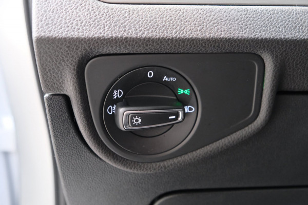 Volkswagen Touran 2.0 TDI 150 PK DSG > Grijskenteken < - Airco, Cruise, PDC.