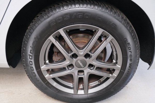 Volkswagen Touran 2.0 TDI 150 PK DSG > Grijskenteken < - Airco, Cruise, PDC.