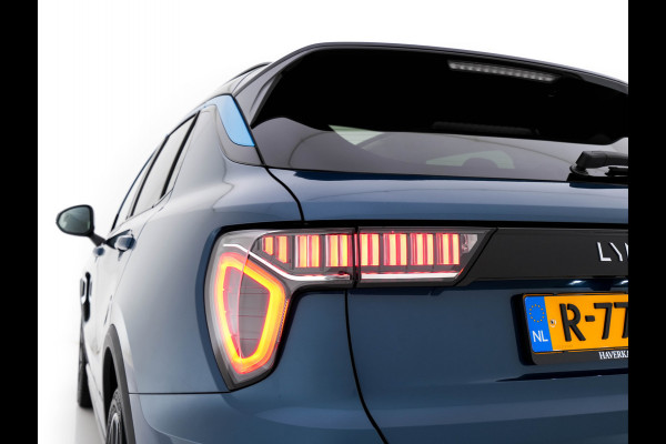 Lynk & Co 01 1.5 (Plug-In) (INCL-BTW) Aut. *PANO | FULL-LED | ADAPTIVE-CRUISE | MICROFIBRE | BLIND-SPOT | MEMORY-PACK | DIGI-COCKPIT | HEATED-SPORTSEATS | TOPVIEW | KEYLESS | DAB+ | NAVI-FULLMAP |  ECC | AMBIENT-LIGHT