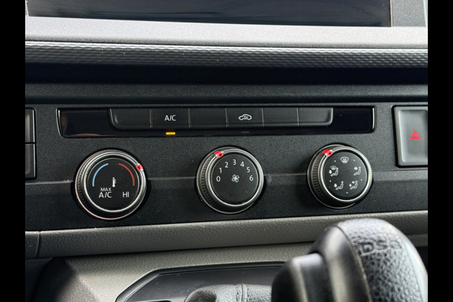 Volkswagen Transporter 2.0 TDI 150 PK DSG AUTOMAAT HIGHLINE / L1H1 / ALUCA INRICHTING / AIRCO / CRUISE / ACHTERKLEP / NAVI / CARPLAY