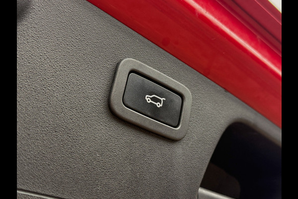 Jaguar E-Pace 2.0 P250 AWD First Edition Black Pack - Eerste eigenaar! R-dynamic, Cruise, Elek. verw. stoelen, Stuurverw. Airco!