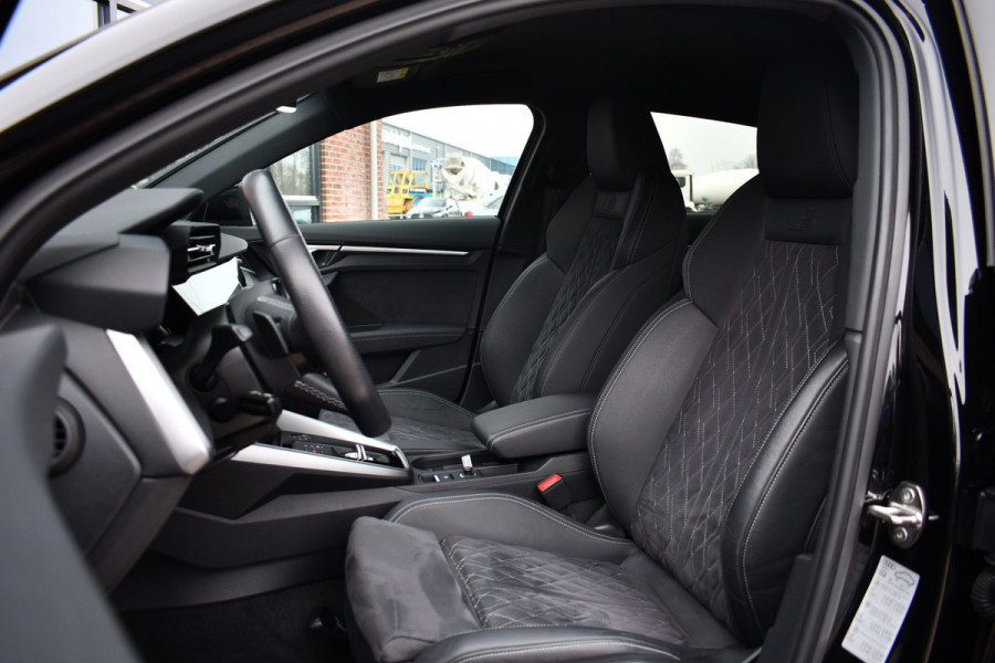 Audi A3 Sportback 40 TFSI e S-Line S-zetels ACC B&O El-klep Camera 19inch