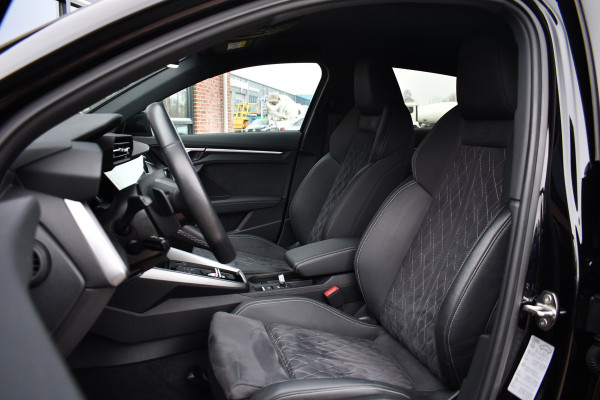Audi A3 Sportback 40 TFSI e S-Line S-zetels ACC B&O El-klep Camera 19inch