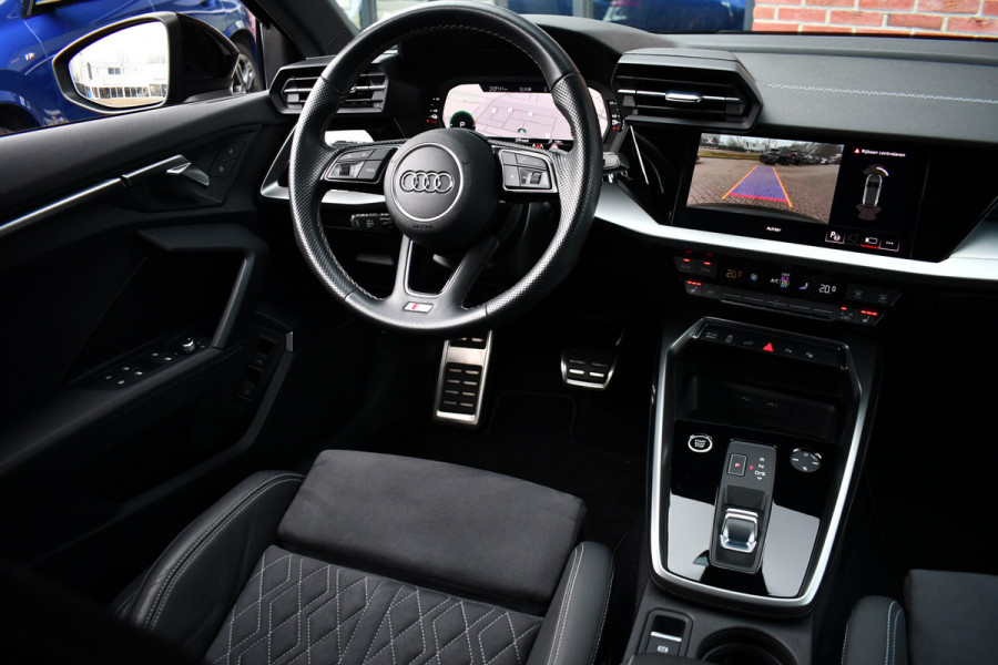 Audi A3 Sportback 40 TFSI e S-Line S-zetels ACC B&O El-klep Camera 19inch