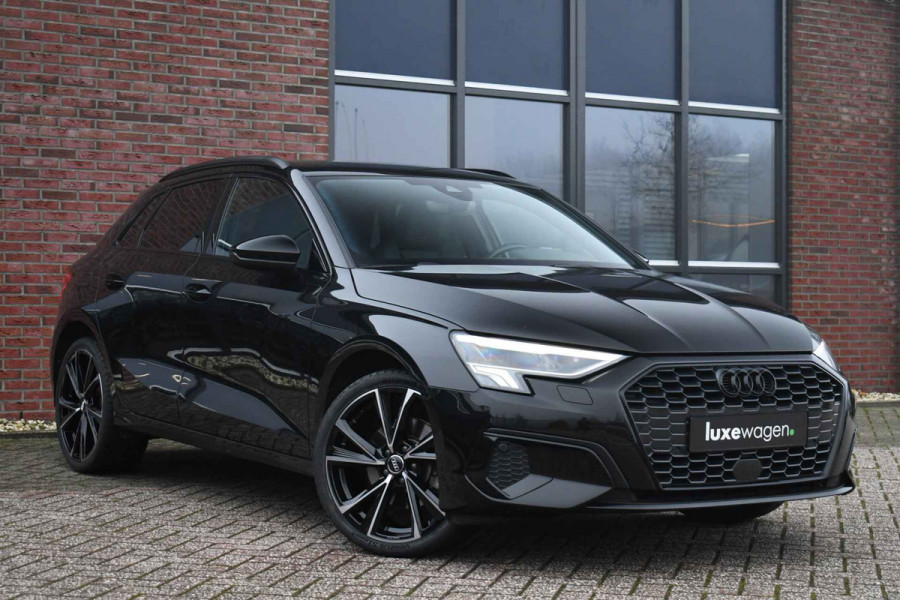 Audi A3 Sportback 40 TFSI e S-Line S-zetels ACC B&O El-klep Camera 19inch