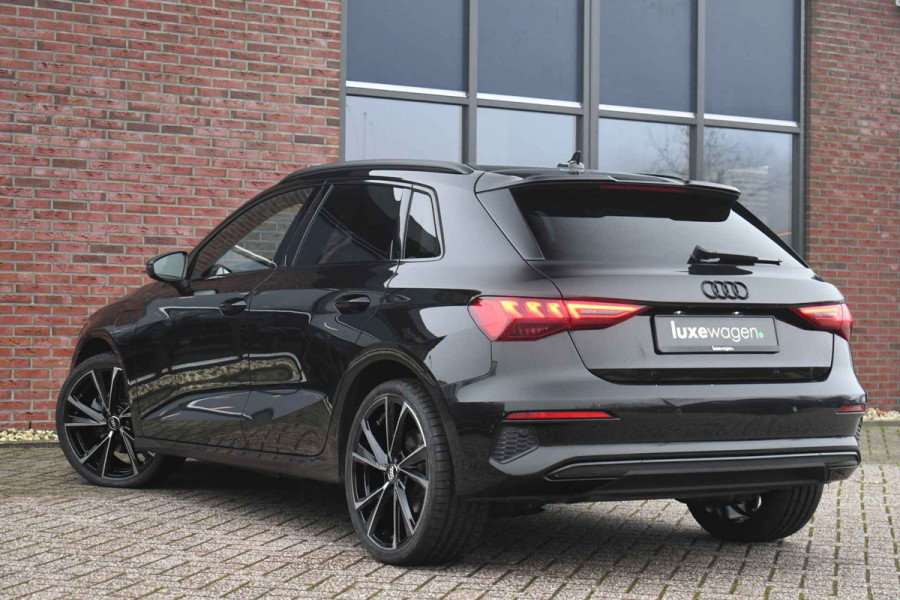 Audi A3 Sportback 40 TFSI e S-Line S-zetels ACC B&O El-klep Camera 19inch