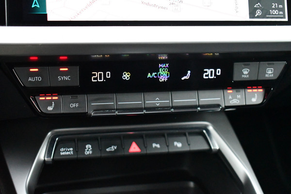 Audi A3 Sportback 40 TFSI e S-Line S-zetels ACC B&O El-klep Camera 19inch