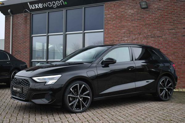 Audi A3 Sportback 40 TFSI e S-Line S-zetels ACC B&O El-klep Camera 19inch