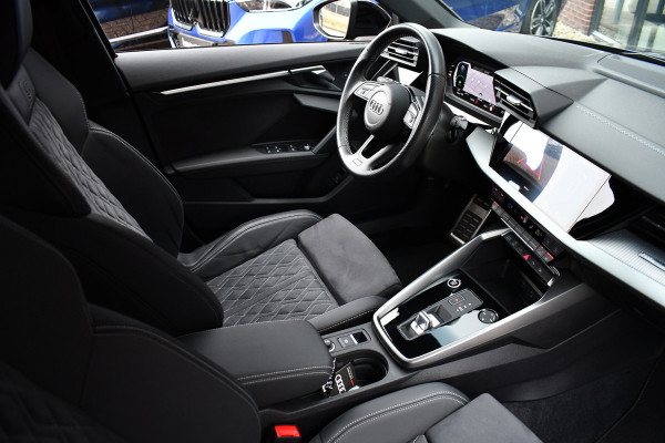Audi A3 Sportback 40 TFSI e S-Line S-zetels ACC B&O El-klep Camera 19inch