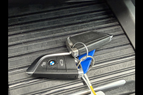 BMW X5 xDrive30d High Executive M-Sport | Panoramadak | Head-Up Display | Camera | Dodehoek Detectie | Elektrische Trekhaak |