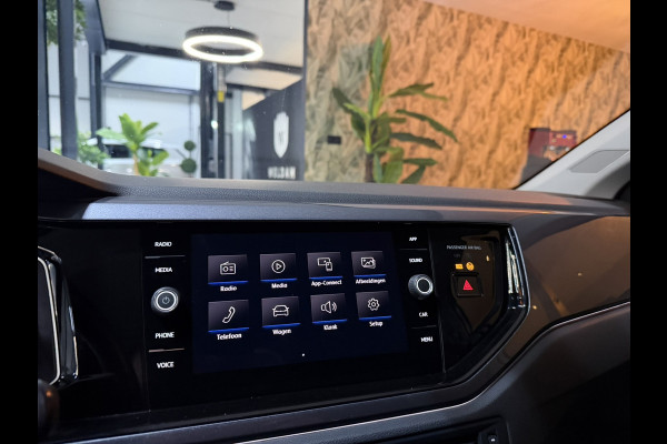 Volkswagen Polo 1.0 TSI Highline Garantie Carplay Virtueel Dash StoelVW Blindspot Adoptieve Cruise Keyless Navi Clima Led Rijklaar