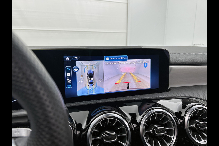 Mercedes-Benz CLA-Klasse 250 e Business Solution AMG Trekhaak | AMG Line | Night Pakket | Panorama Schuif-Kanteldak | 19 Inch AMG velgen. Inclusief 24 maanden MB Certified garantie voor Europa.