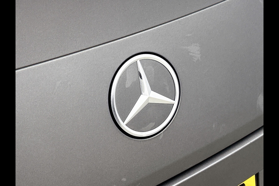 Mercedes-Benz CLA-Klasse 250 e Business Solution AMG Trekhaak | AMG Line | Night Pakket | Panorama Schuif-Kanteldak | 19 Inch AMG velgen. Inclusief 24 maanden MB Certified garantie voor Europa.