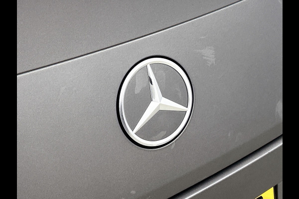 Mercedes-Benz CLA-Klasse 250 e Business Solution AMG Trekhaak | AMG Line | Night Pakket | Panorama Schuif-Kanteldak | 19 Inch AMG velgen. Inclusief 24 maanden MB Certified garantie voor Europa.