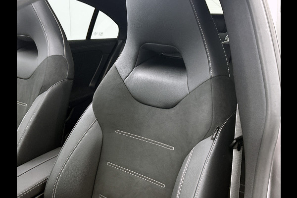 Mercedes-Benz CLA-Klasse 250 e Business Solution AMG Trekhaak | AMG Line | Night Pakket | Panorama Schuif-Kanteldak | 19 Inch AMG velgen. Inclusief 24 maanden MB Certified garantie voor Europa.