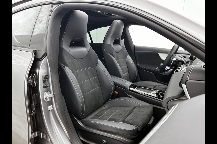 Mercedes-Benz CLA-Klasse 250 e Business Solution AMG Trekhaak | AMG Line | Night Pakket | Panorama Schuif-Kanteldak | 19 Inch AMG velgen. Inclusief 24 maanden MB Certified garantie voor Europa.