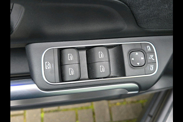 Mercedes-Benz EQB 250+ AMG Line 71 kWh | Automaat | Adaptive Cruisecontrol | 360 Camera | Stoelverwarming | Sfeerverlichting |