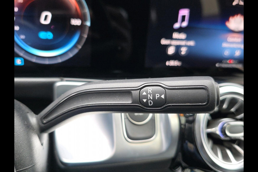 Mercedes-Benz EQB 250+ AMG Line 71 kWh | Automaat | Adaptive Cruisecontrol | 360 Camera | Stoelverwarming | Sfeerverlichting |