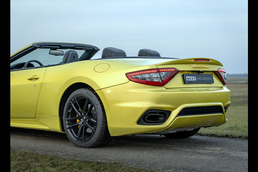 Maserati GranCabrio 4.7 Sport | AM Kleur | 1-1 | Carbon | Carplay