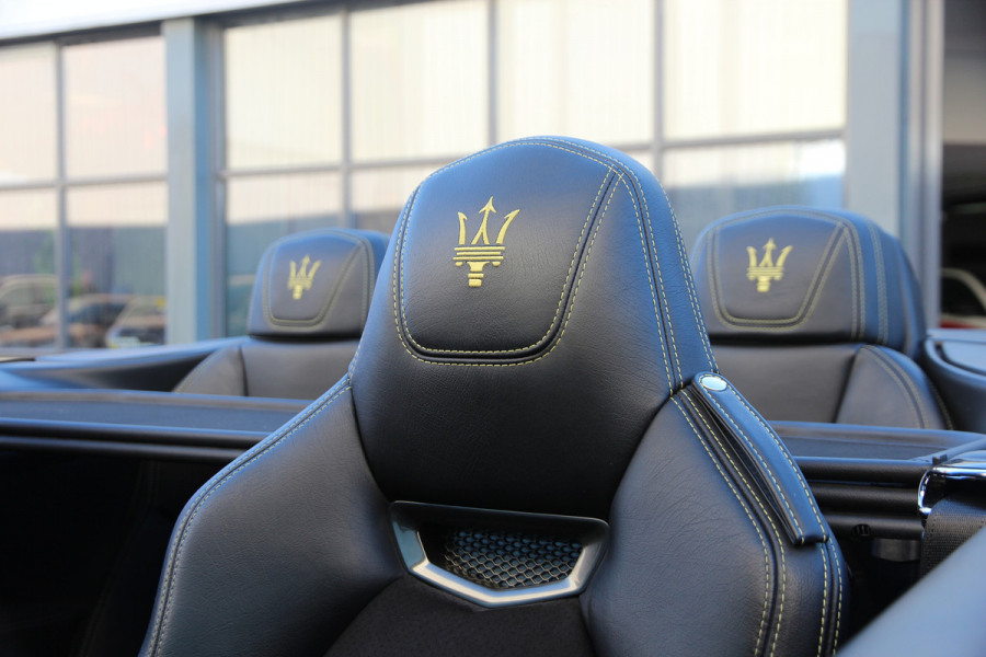 Maserati GranCabrio 4.7 Sport | AM Kleur | 1-1 | Carbon | Carplay