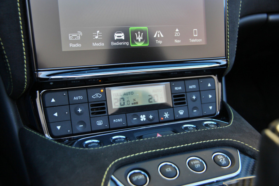 Maserati GranCabrio 4.7 Sport | AM Kleur | 1-1 | Carbon | Carplay