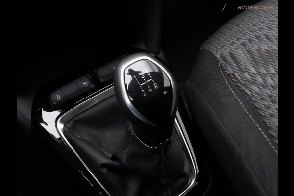 Opel Corsa 1.2 Edition Sport (APPLE CARPLAY,STOELVERWARMING,LED,PARKEERSENSOREN,CAMERA,CLIMATE,CRUISE,LANE ASSIST,TOPCONDITIE)