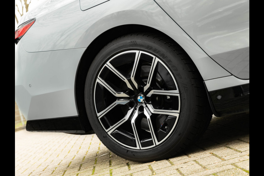 BMW i7 xDrive60 - M-Sport Pro - Executive Drive Pro - Bowers & Wilkins - Driving Ass Prof