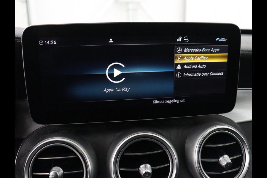Mercedes-Benz C-Klasse 300e AMG Limited | Panoramadak | 360 Camera | Stoelverwarming | Trekhaak | Carplay | Leder/Alcantara | Sfeerverlichting | Navigatie | Cruise control | Park Assist |