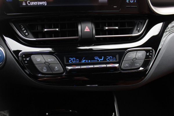 Toyota C-HR 1.8 Hybrid Executive / Trekhaak / Bruin leder / Camera / 18 inch / Led Koplampen / Stoelverwarming