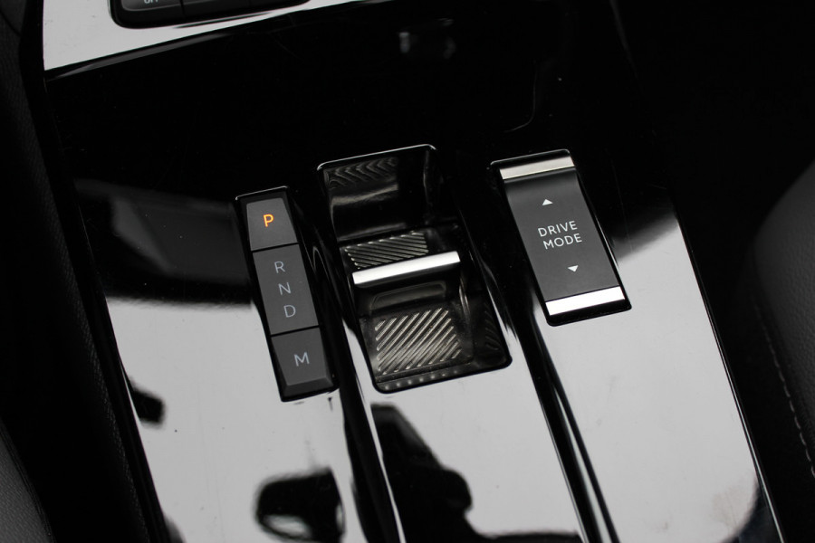 Opel Mokka 1.2 Turbo GS Line / Trekhaak / Camera / CarPlay / LED Koplampen / 17'' / Navigatie / DAB / Dodehoek / Cruise Control