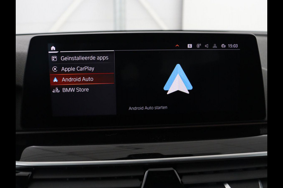 BMW 5 Serie 520i M Sport | Nappaleder | Head-Up | Stoelverwarming | Camera | Carplay | Sfeerverlichting | 20'' | Live Cockpit | Navigatie | Park Assist | Full LED