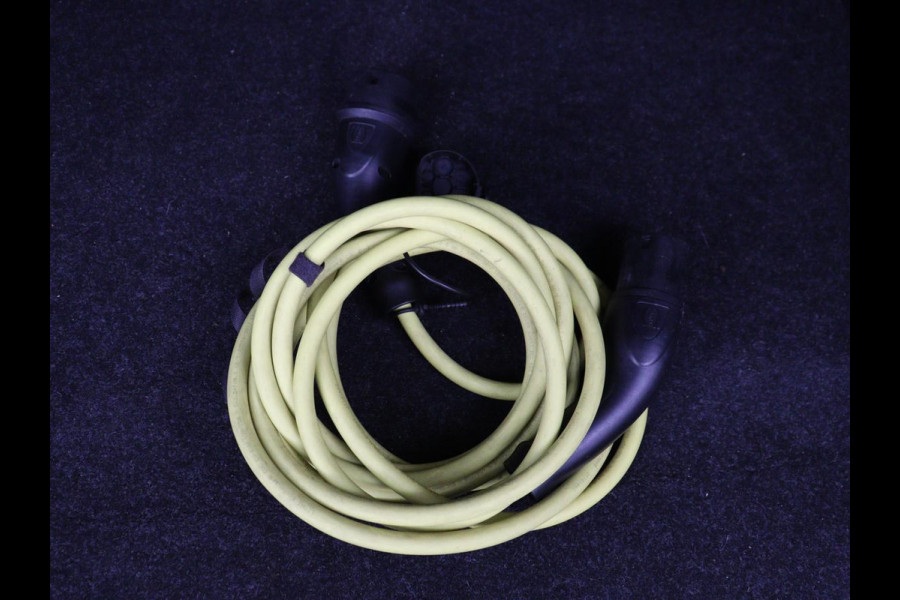 Škoda ENYAQ iV 80 Sportline | SOH 94% | Panoramadak | Stoelverwarming | Memory | Adaptive cruise | Leder/Alcantara | Camera | Carplay | Keyless | DAB | Navigatie | Matrix LED