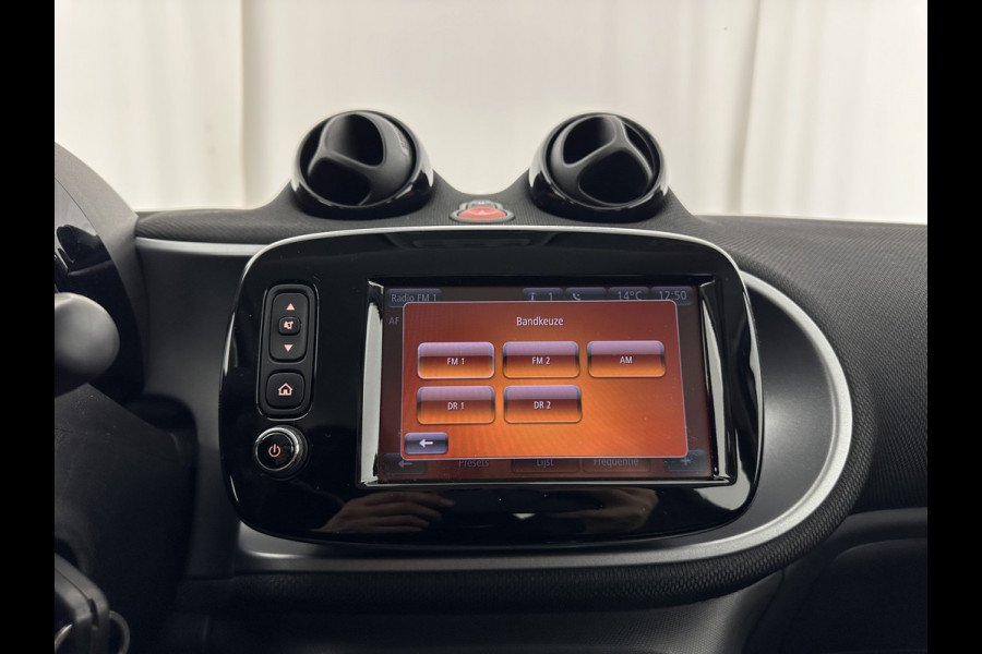 Smart Forfour EQ Business Solution 18 kWh [ 3-Fase ] (INCL.BTW) Aut. *NAVI-FULLMAP | LEATHER | ECC | CRUISE | HEATED-COMFORT-SEATS | 15"ALU*