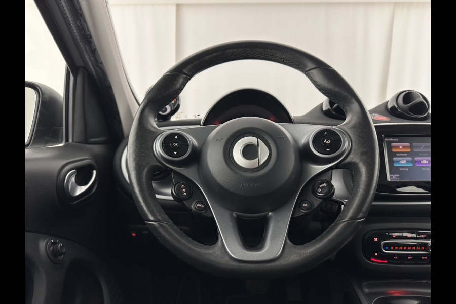 Smart Forfour EQ Business Solution 18 kWh [ 3-Fase ] (INCL.BTW) Aut. *NAVI-FULLMAP | LEATHER | ECC | CRUISE | HEATED-COMFORT-SEATS | 15"ALU*