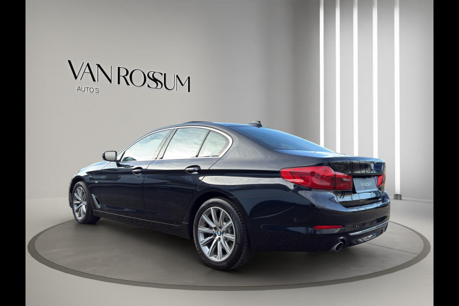 BMW 5 Serie 520i High Executive | Leder | Schuif/Kanteldak | 19"| Comfortstoelen met geheugen |