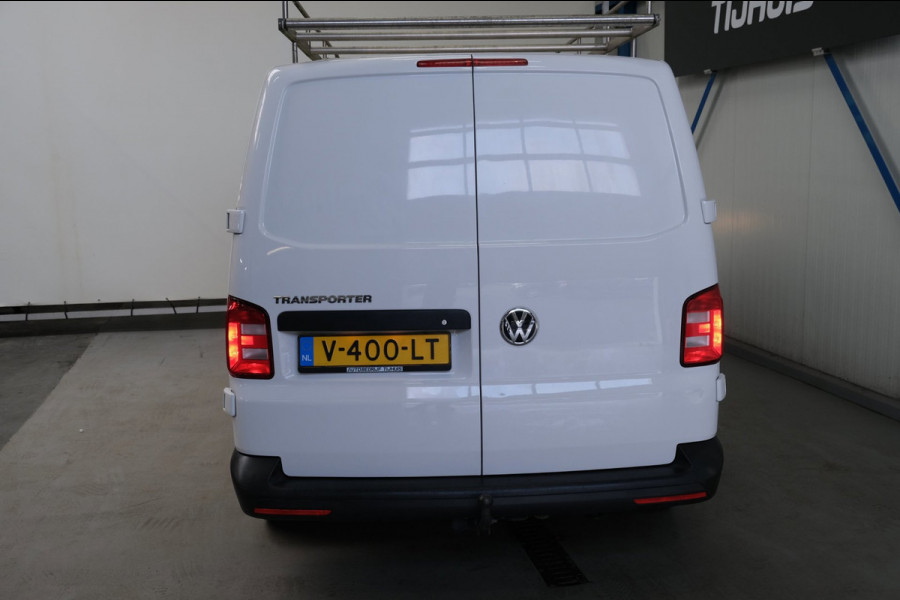 Volkswagen Transporter 2.0 TDI L2H1 - N.A.P. Airco, Cruise, Trekhaak.